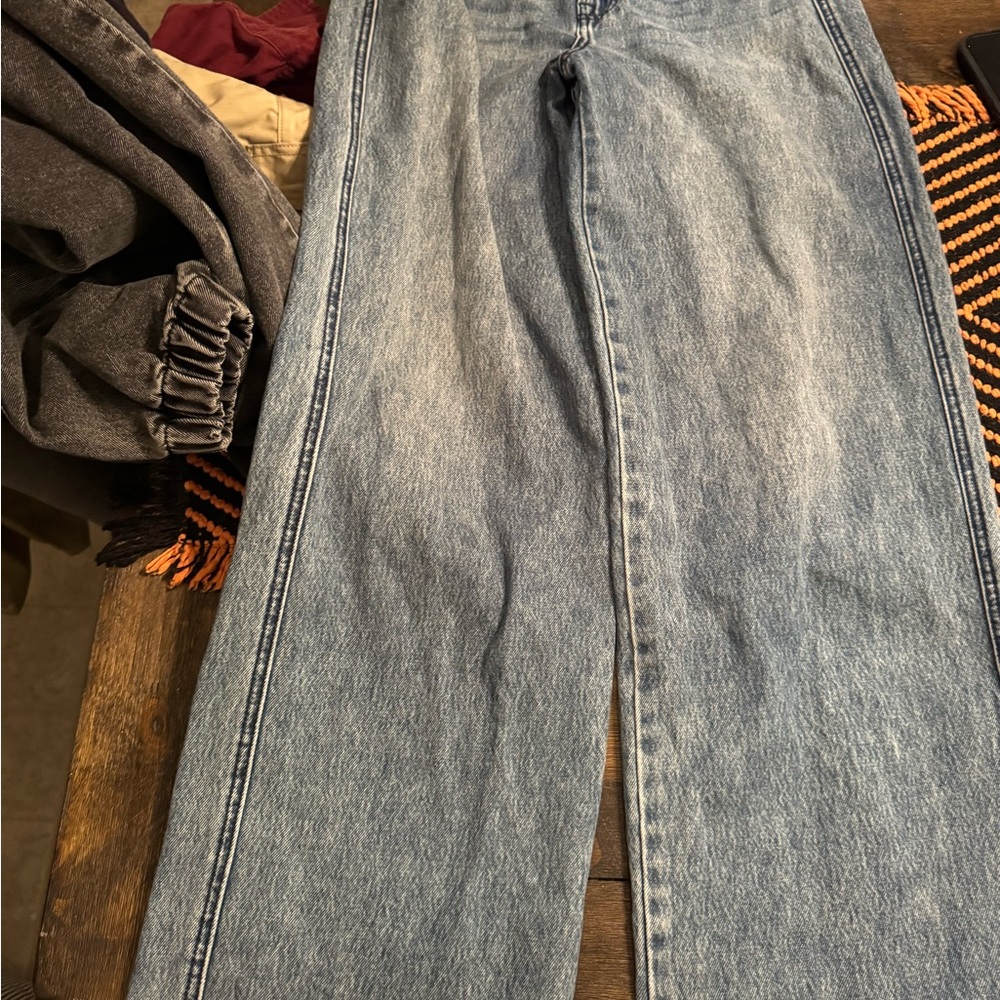 Carly jeans raw hem wide leg like new condition size 7 - Picture 4 of 6